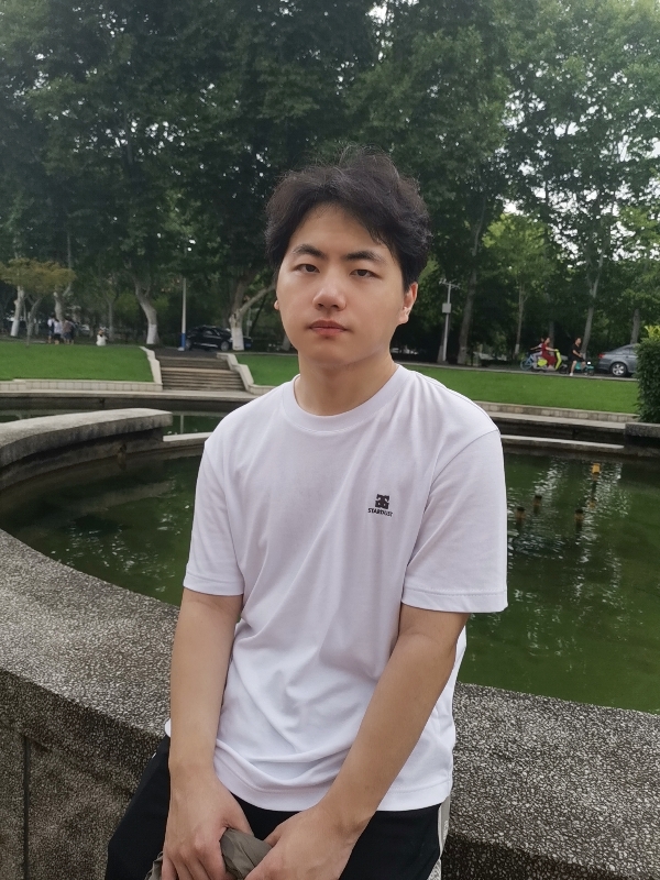 Zile Yang